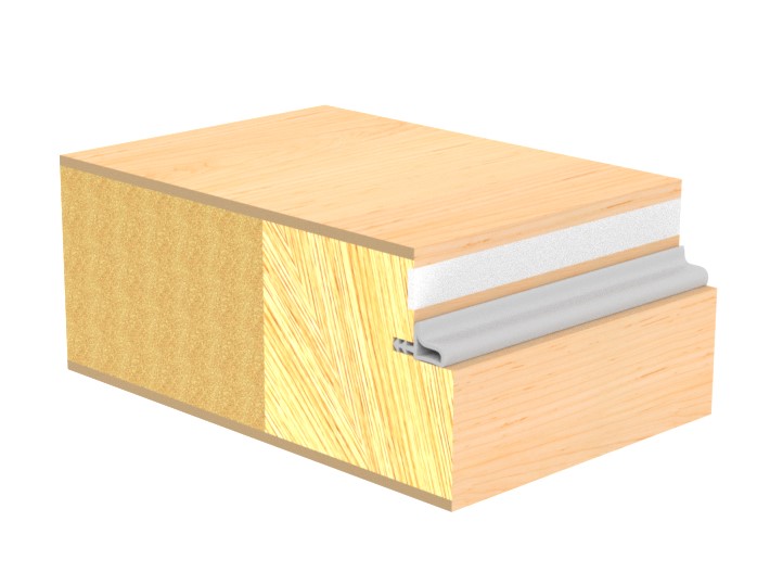 Fineret dør med fineret kant