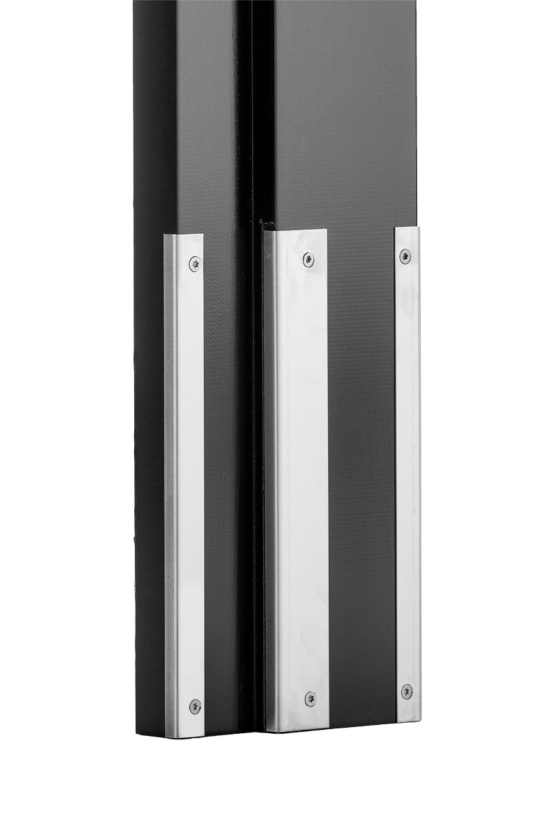 Karmbeskytter TD58 monteret på karm